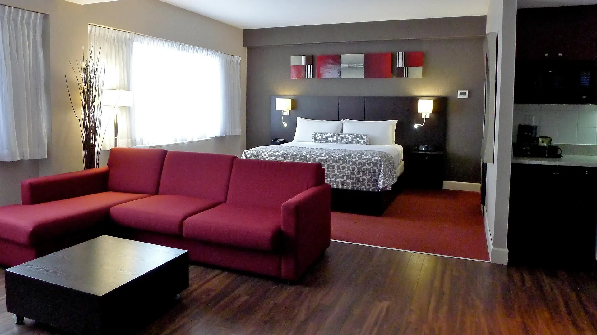 **** Hotel Armon Plaza Montreal Airpt, Trademark Collection By Wyndham Canada
