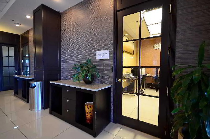 Armon Plaza Montreal Airpt, Trademark Collection By Wyndham Hotel