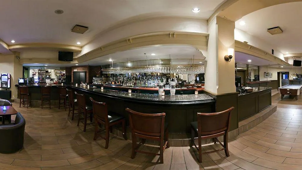Hotel Armon Plaza Montreal Airpt, Trademark Collection By Wyndham